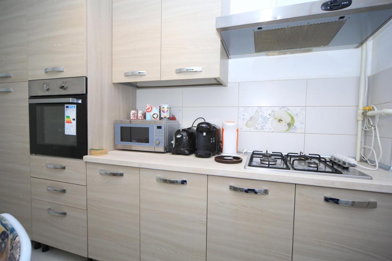 Happy Family Apartment Brasov Ngoại thất bức ảnh